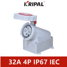 IEC industriale impermeabile 32A standard 4P di combinazione dell'accoppiatore IP67